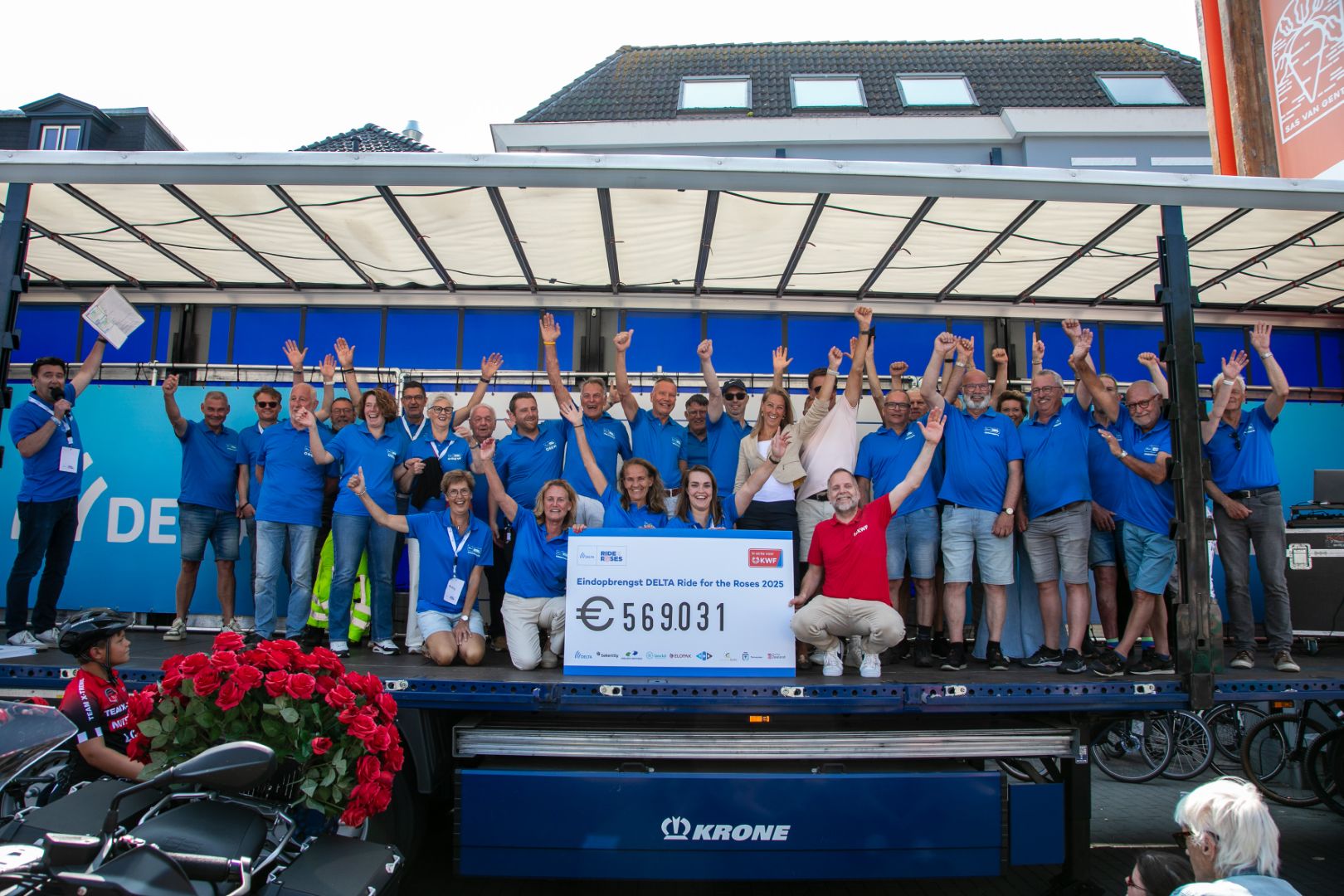 Recordopbrengst voor kankeronderzoek tijdens DELTA Ride for the Roses 2025